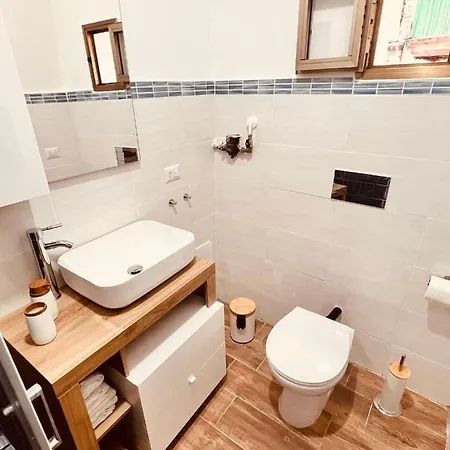 Civico 81 * Νάπολη